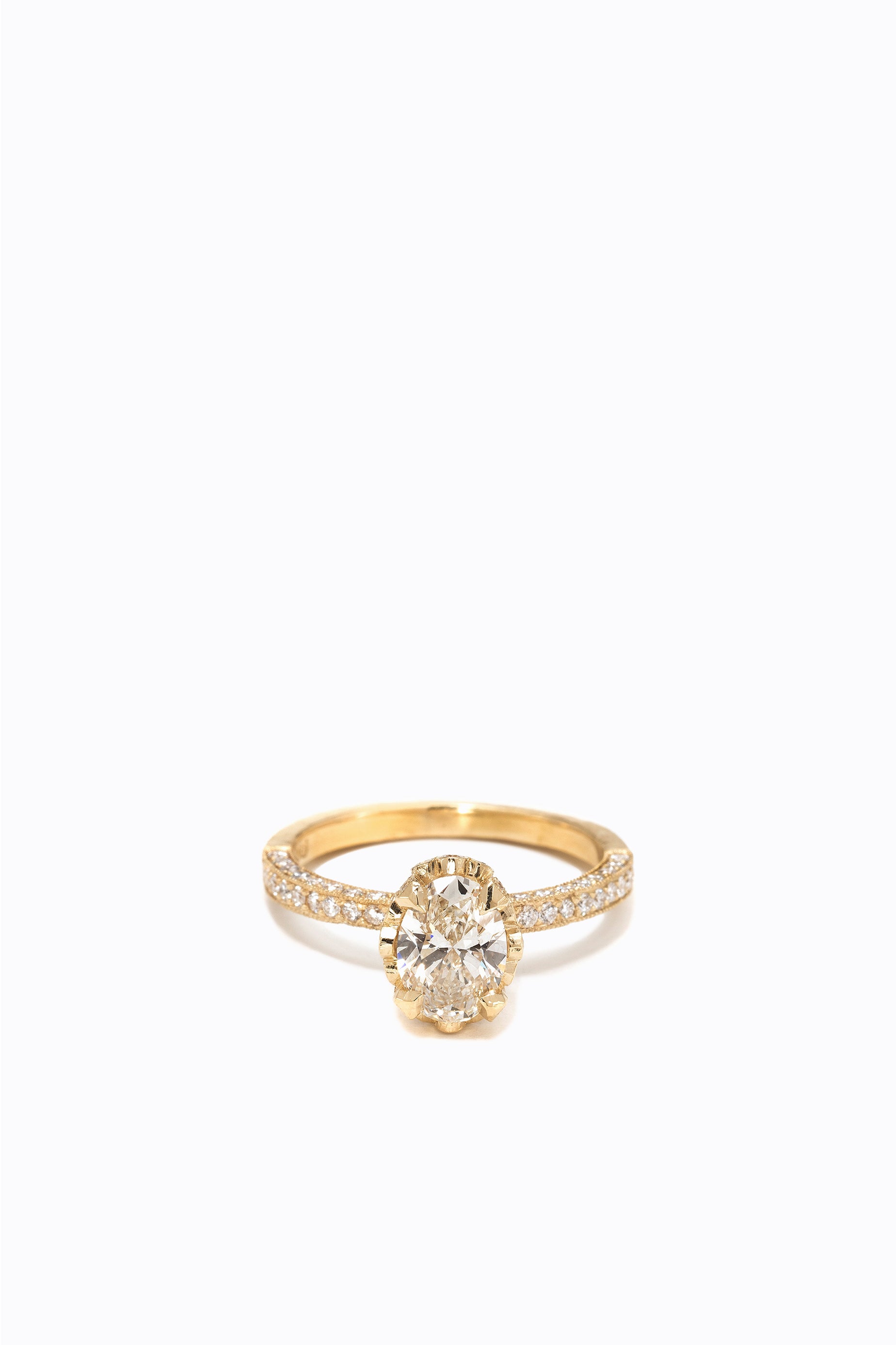 Oval Odelia Ring